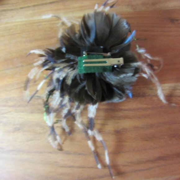 feather flower hair clip or brooch Fascinator hand made by ME! Brown blue (447B) - Picture 4 of 5